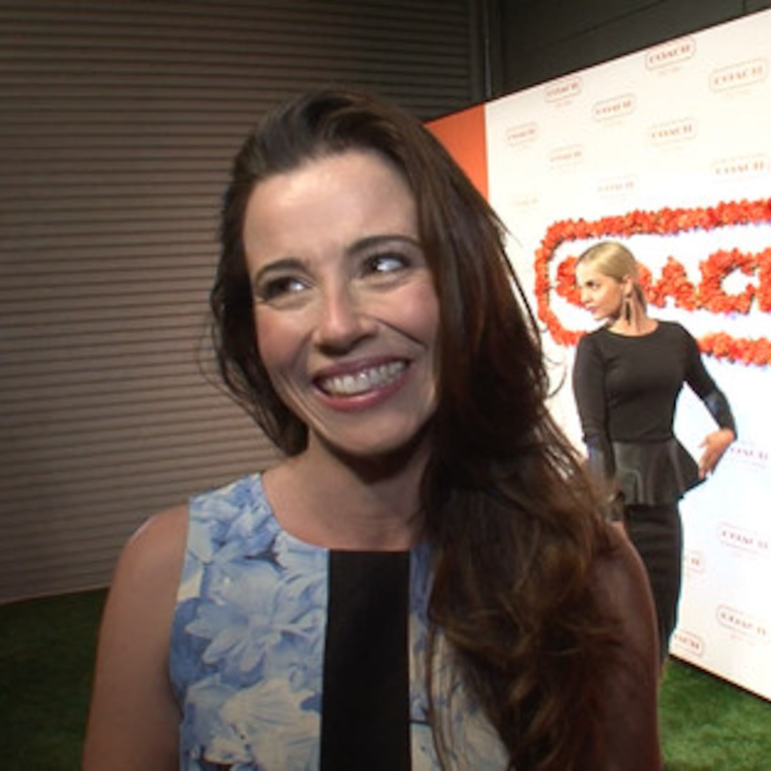 Linda Cardellini's Steamy "Mad Men" Scenes